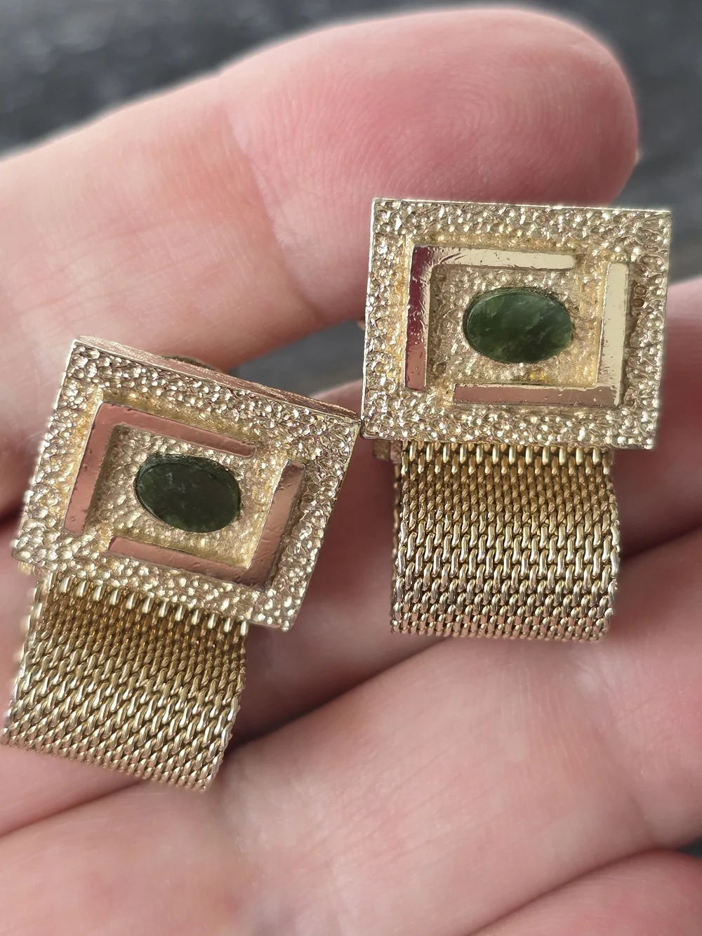 Gold Tone Mens Cuff Links w/ Green Oval Cabochons Gemstones